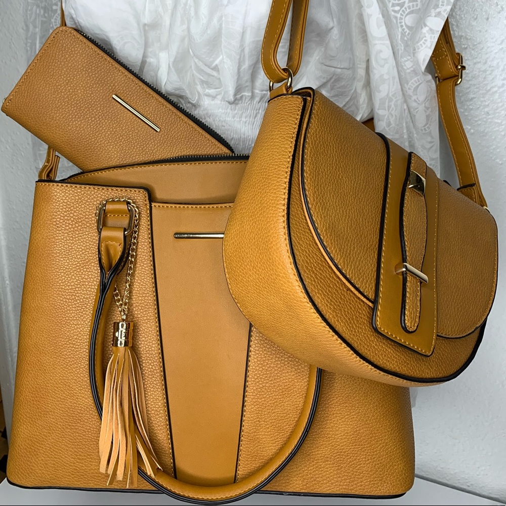 Women bag set